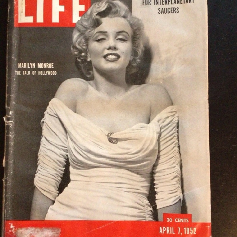Vintage Life Magazine April 7,1952 Marilyn Monroe RARE